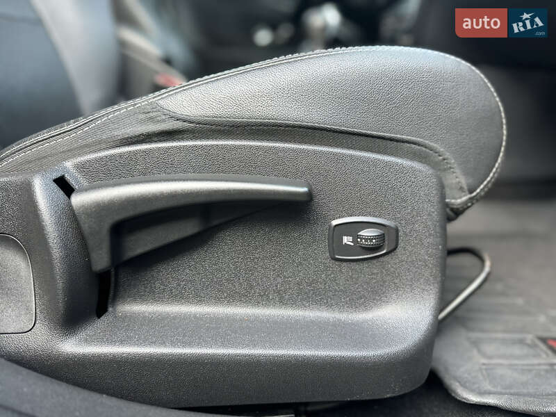 Универсал Renault Megane 2011 в Киеве фото 43 Универсал Renault Megane 2011 в Киеве