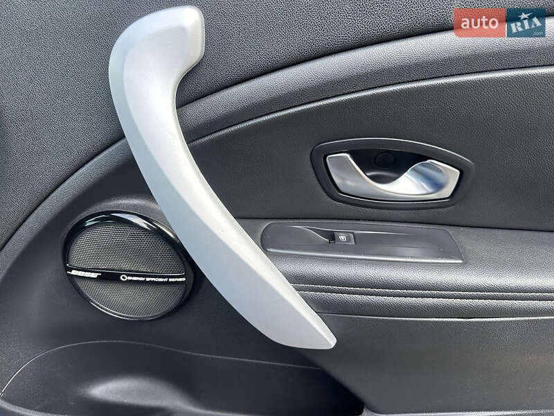 Универсал Renault Megane 2011 в Киеве фото 42 Универсал Renault Megane 2011 в Киеве