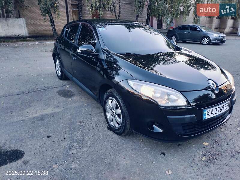 Хэтчбек Renault Megane 2010 в Киеве