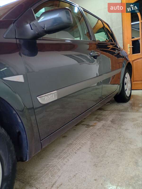 Хэтчбек Renault Megane 2006 в Снятине фото 3 Хэтчбек Renault Megane 2006 в Снятине