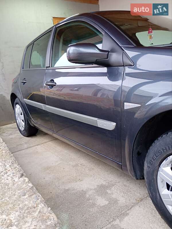 Хэтчбек Renault Megane 2006 в Снятине фото 8 Хэтчбек Renault Megane 2006 в Снятине