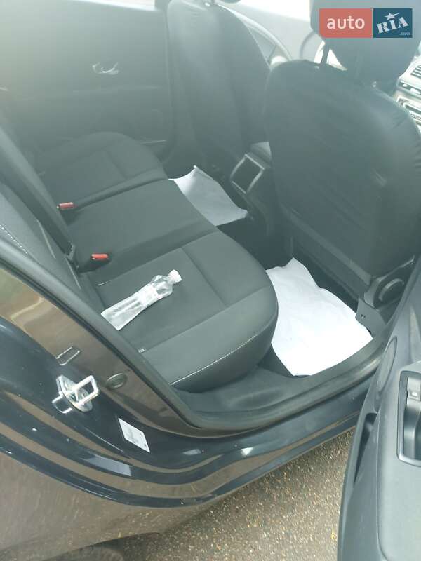 Универсал Renault Megane 2014 в Нежине фото 17 Универсал Renault Megane 2014 в Нежине