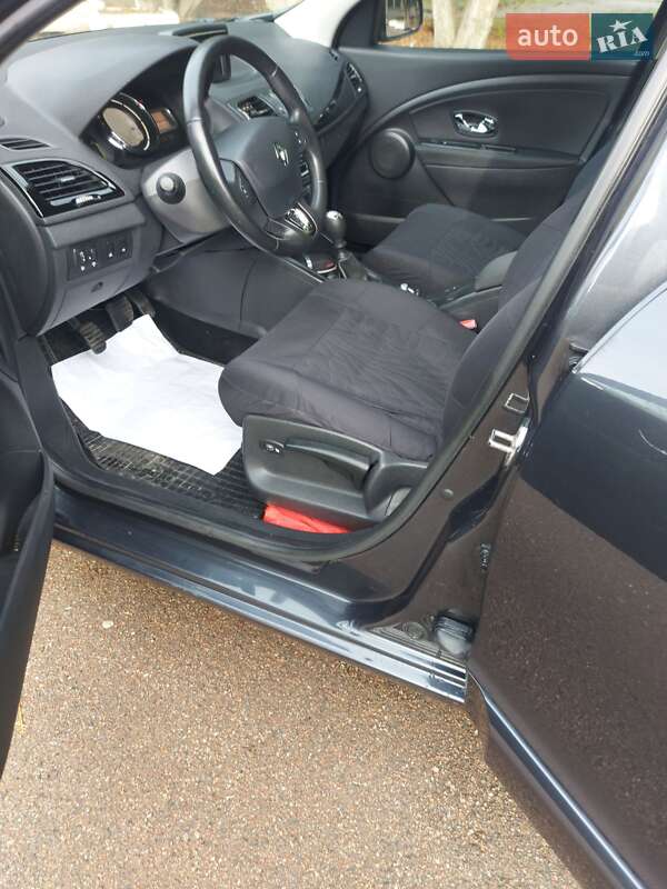 Универсал Renault Megane 2014 в Нежине фото 38 Универсал Renault Megane 2014 в Нежине