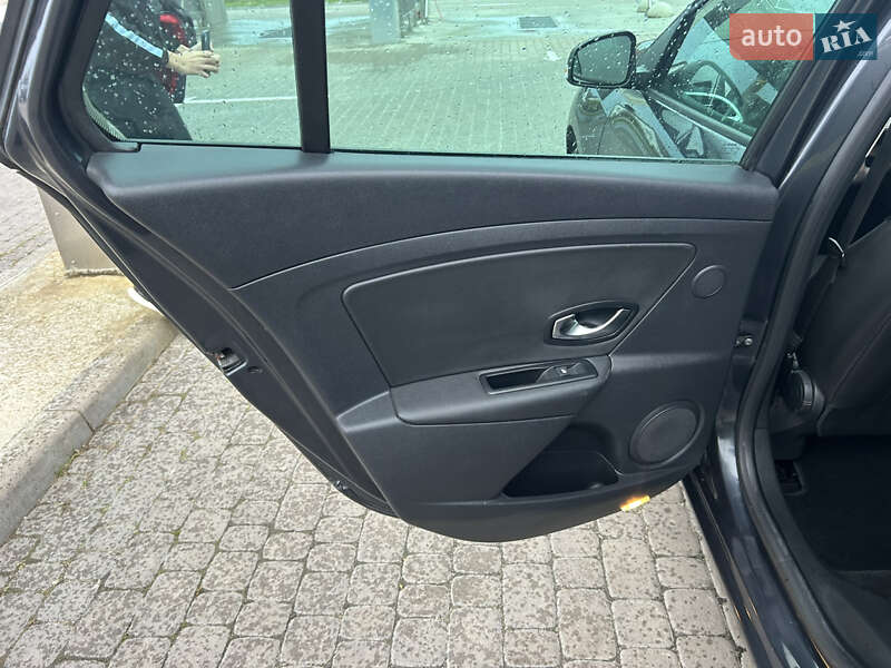 Универсал Renault Megane 2011 в Городке фото 10 Универсал Renault Megane 2011 в Городке