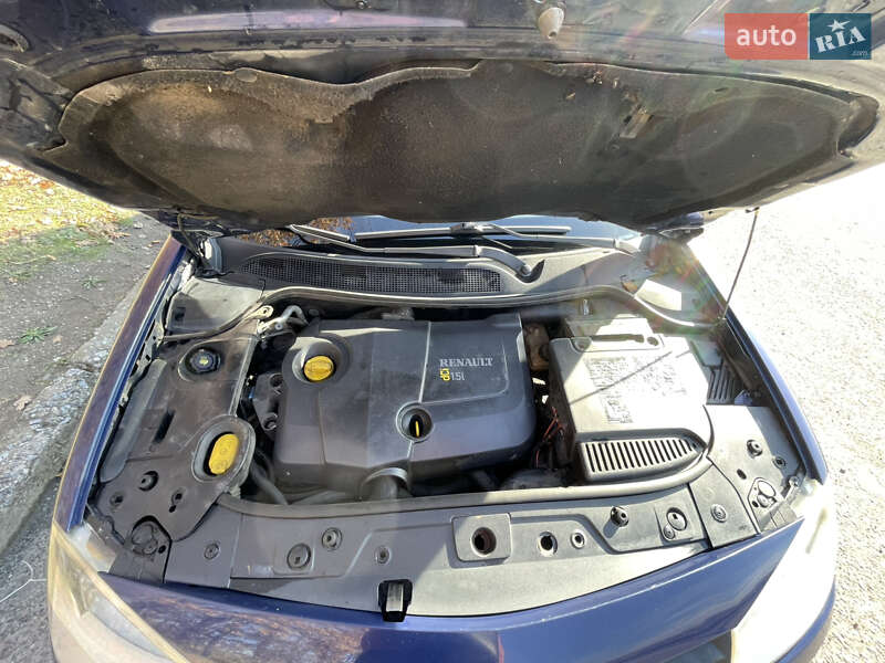 Хэтчбек Renault Megane 2003 в Смеле