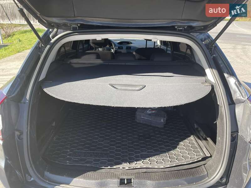 Универсал Renault Megane 2012 в Косове фото 6 Универсал Renault Megane 2012 в Косове