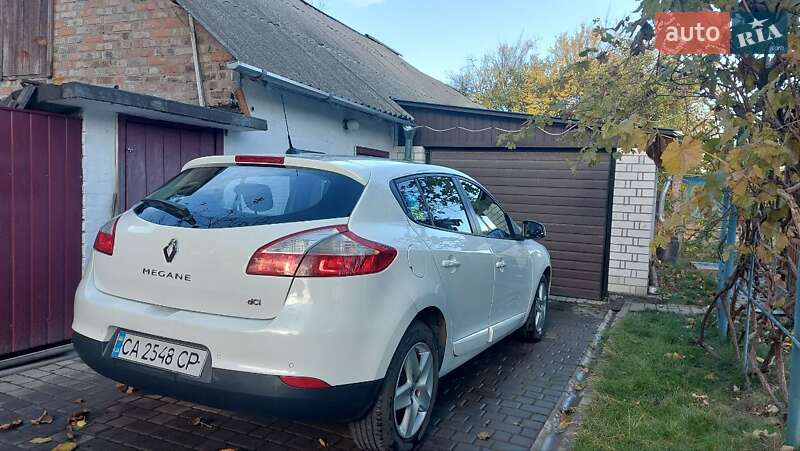 Хэтчбек Renault Megane 2013 в Смеле фото 21 Хэтчбек Renault Megane 2013 в Смеле