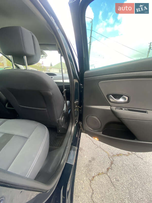 Универсал Renault Megane 2010 в Харькове фото 4 Универсал Renault Megane 2010 в Харькове