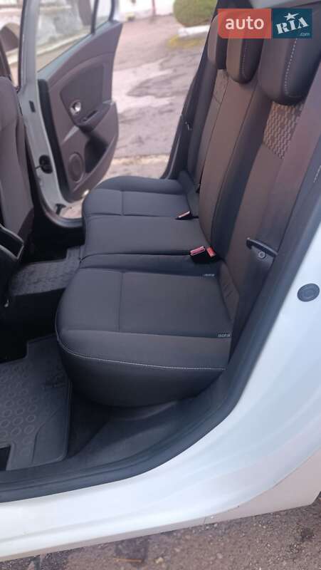 Универсал Renault Megane 2012 в Кременце фото 41 Универсал Renault Megane 2012 в Кременце