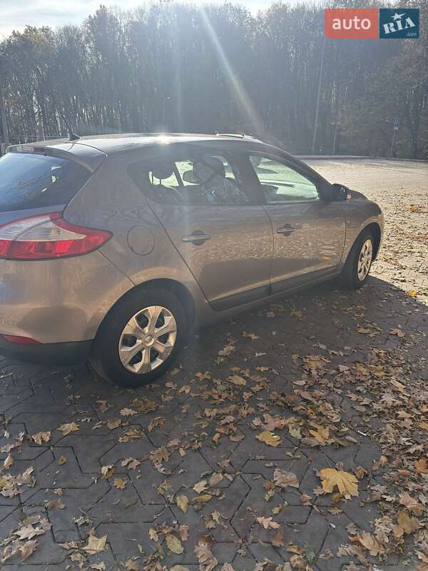 Хэтчбек Renault Megane 2010 в Тернополе