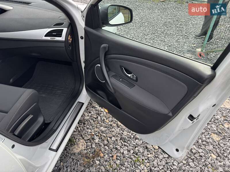 Универсал Renault Megane 2012 в Шепетовке фото 23 Универсал Renault Megane 2012 в Шепетовке