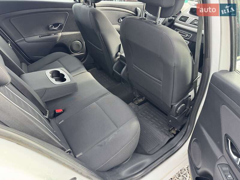 Универсал Renault Megane 2012 в Шепетовке фото 24 Универсал Renault Megane 2012 в Шепетовке