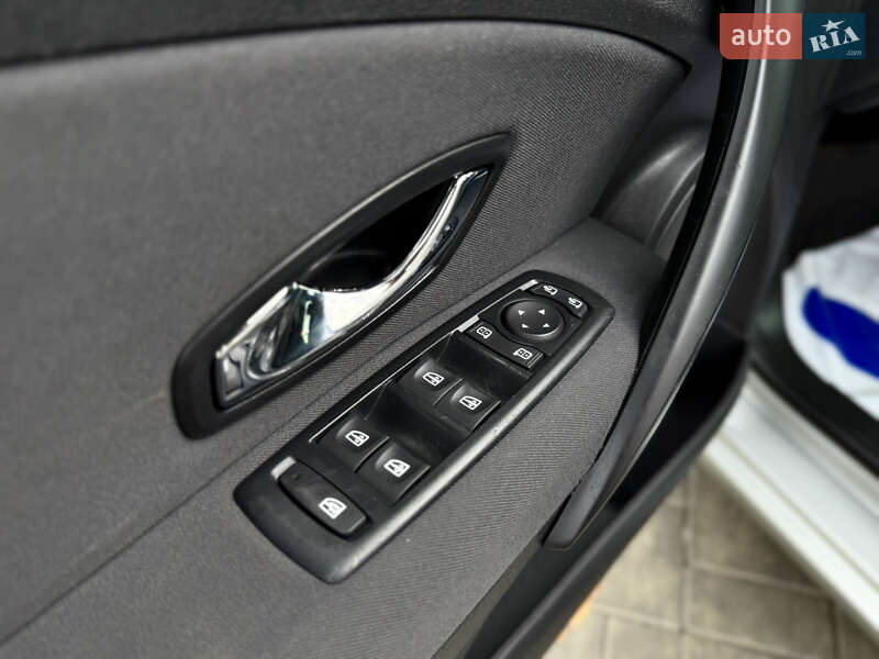 Хетчбек Renault Megane 2013 в Луцьку фото 19 Хетчбек Renault Megane 2013 в Луцьку