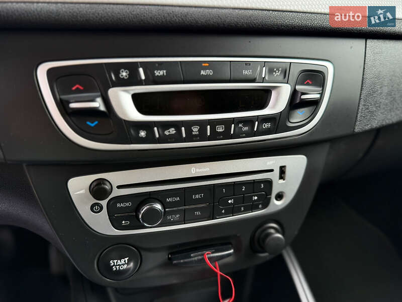 Хетчбек Renault Megane 2013 в Луцьку фото 27 Хетчбек Renault Megane 2013 в Луцьку