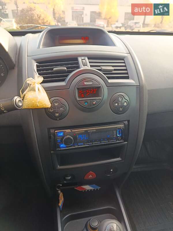 Хетчбек Renault Megane 2004 в Кропивницькому фото 15 Хетчбек Renault Megane 2004 в Кропивницькому