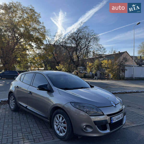 Хэтчбек Renault Megane 2009 в Ужгороде фото 5 Хэтчбек Renault Megane 2009 в Ужгороде