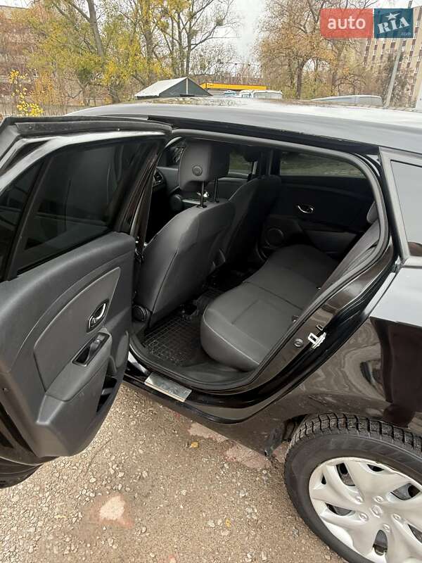 Универсал Renault Megane 2013 в Харькове фото 9 Универсал Renault Megane 2013 в Харькове