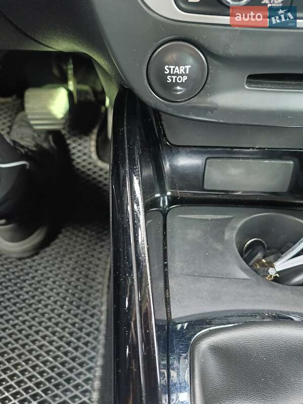 Универсал Renault Megane 2012 в Сарнах фото 40 Универсал Renault Megane 2012 в Сарнах