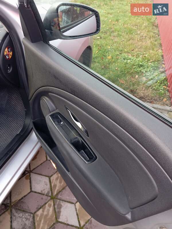 Универсал Renault Megane 2010 в Звягеле фото 12 Универсал Renault Megane 2010 в Звягеле