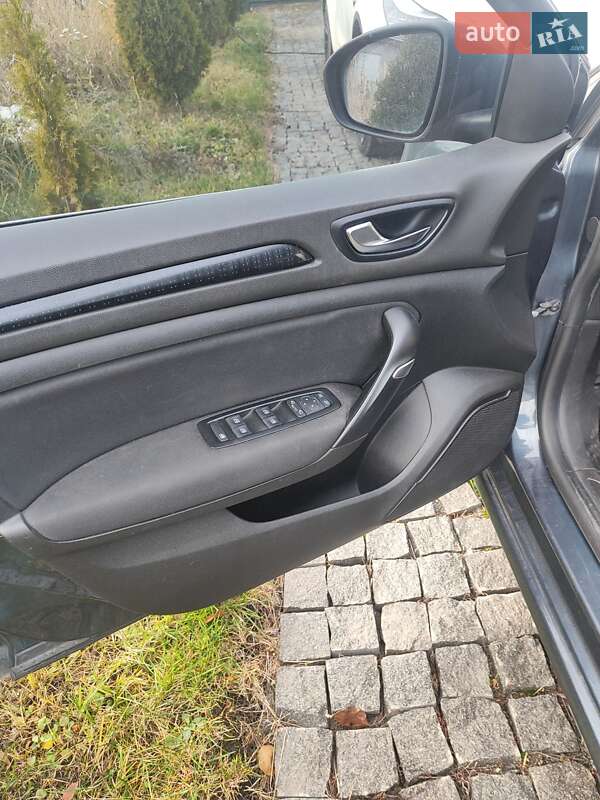 Универсал Renault Megane 2017 в Киеве фото 15 Универсал Renault Megane 2017 в Киеве