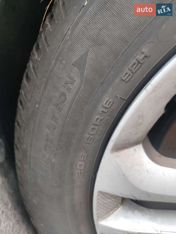 Универсал Renault Megane 2017 в Киеве фото 16 Универсал Renault Megane 2017 в Киеве