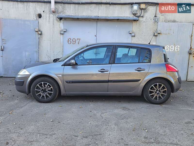 Хэтчбек Renault Megane 2004 в Киеве фото 6 Хэтчбек Renault Megane 2004 в Киеве