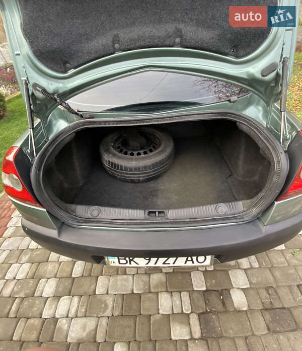 Седан Renault Megane 2005 в Рівному