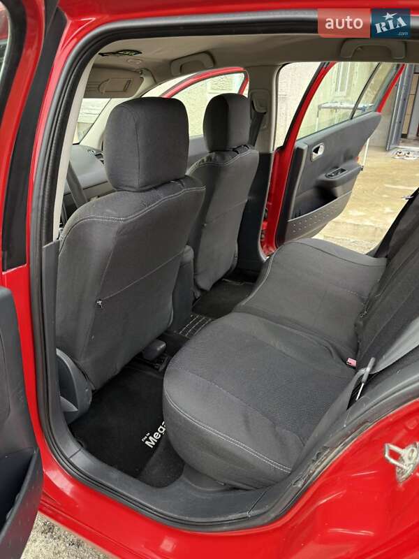 Хэтчбек Renault Megane 2003 в Чорткове