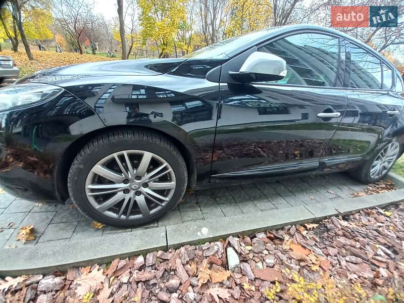 Хэтчбек Renault Megane 2012 в Львове фото Хэтчбек Renault Megane 2012 в Львове