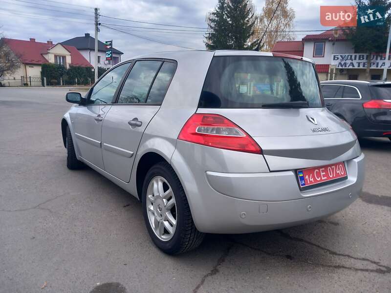 Хэтчбек Renault Megane 2008 в Городке фото 4 Хэтчбек Renault Megane 2008 в Городке