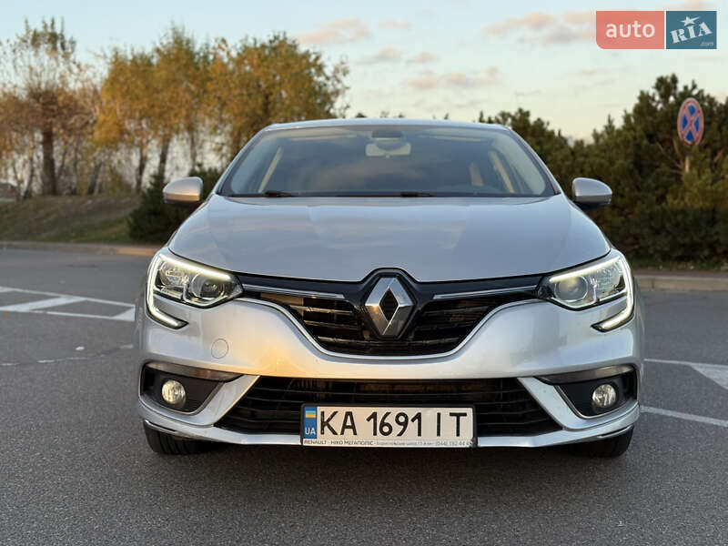 Седан Renault Megane 2018 в Киеве