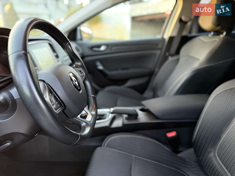 Седан Renault Megane 2018 в Киеве