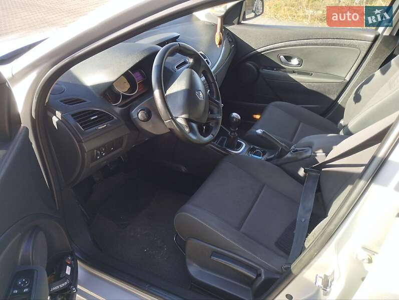 Універсал Renault Megane 2010 в Волочиську