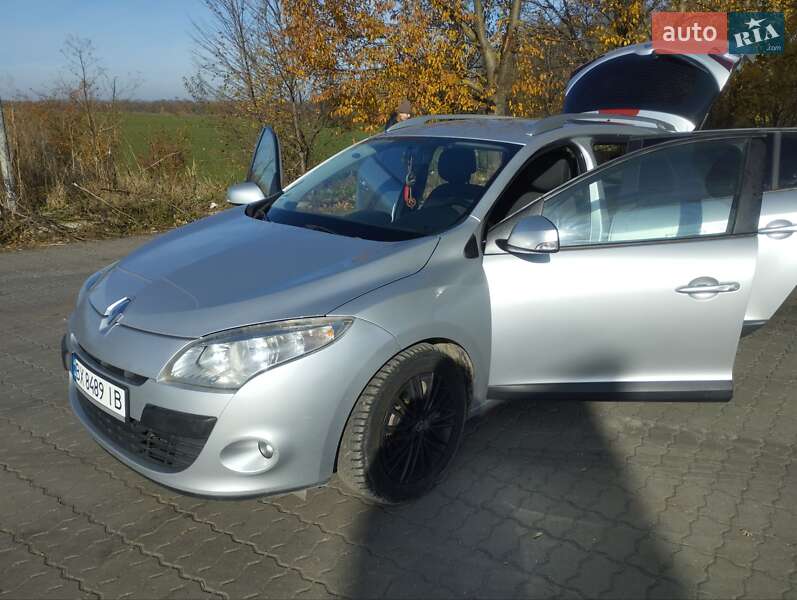 Універсал Renault Megane 2010 в Волочиську