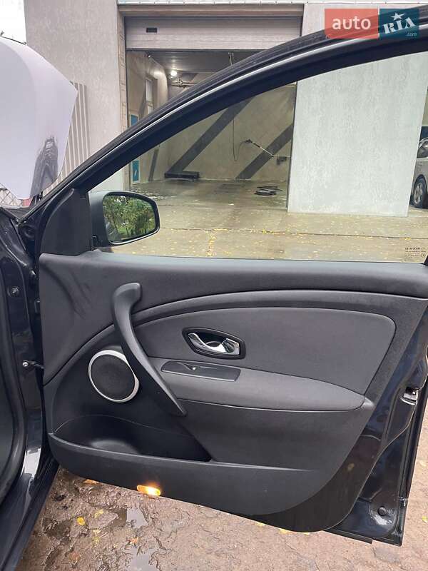 Универсал Renault Megane 2012 в Сумах фото 21 Универсал Renault Megane 2012 в Сумах