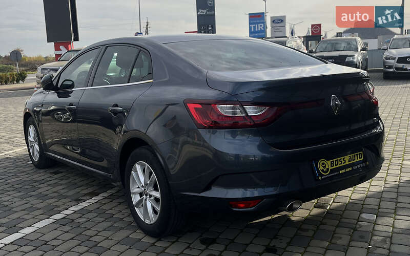 Седан Renault Megane 2017 в Мукачево