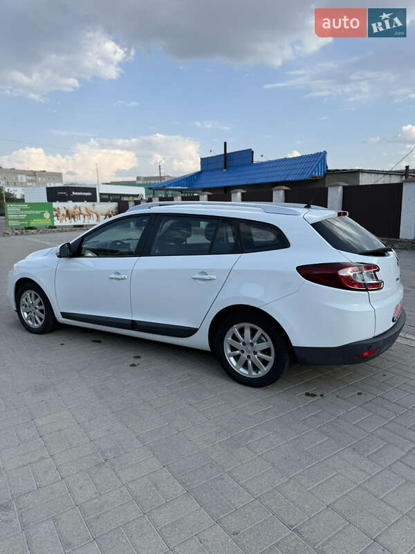 Универсал Renault Megane 2011 в Вознесенске фото 4 Универсал Renault Megane 2011 в Вознесенске