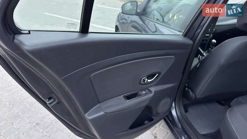 Универсал Renault Megane 2012 в Кременчуге фото 80 Универсал Renault Megane 2012 в Кременчуге