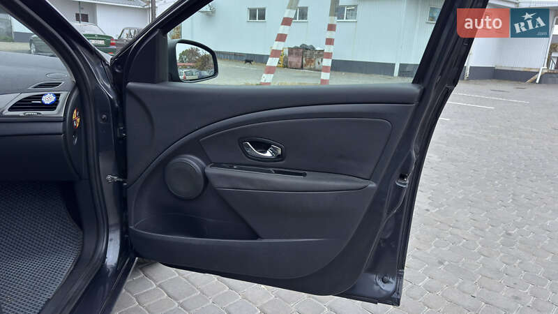 Универсал Renault Megane 2012 в Кременчуге фото 95 Универсал Renault Megane 2012 в Кременчуге