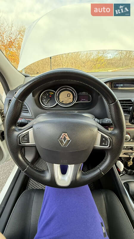 Хэтчбек Renault Megane 2010 в Киеве фото 19 Хэтчбек Renault Megane 2010 в Киеве