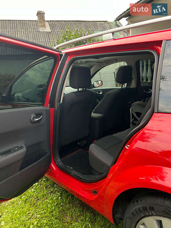 Универсал Renault Megane 2007 в Новояворовске фото 27 Универсал Renault Megane 2007 в Новояворовске