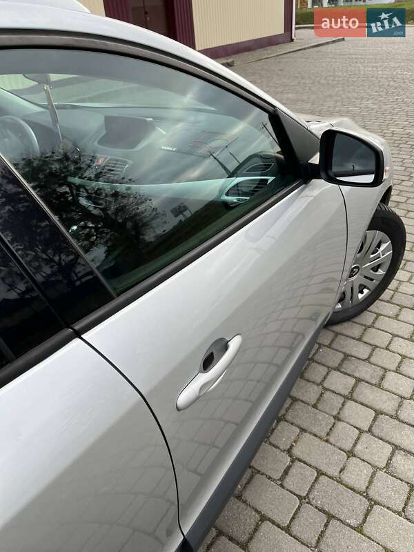 Універсал Renault Megane 2010 в Гадячі