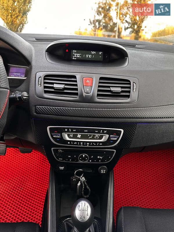 Универсал Renault Megane 2009 в Ровно фото 24 Универсал Renault Megane 2009 в Ровно