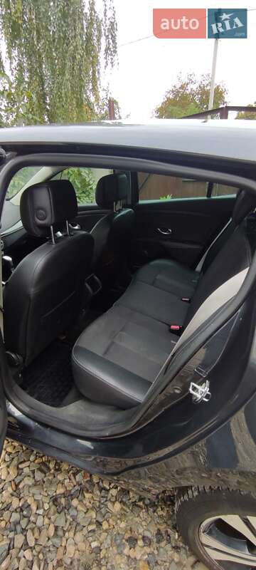 Хэтчбек Renault Megane 2011 в Ивано-Франковске фото 10 Хэтчбек Renault Megane 2011 в Ивано-Франковске