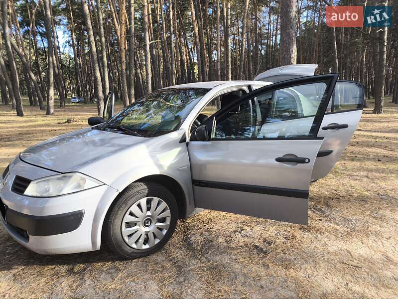 Седан Renault Megane 2005 в Сумах фото 8 Седан Renault Megane 2005 в Сумах