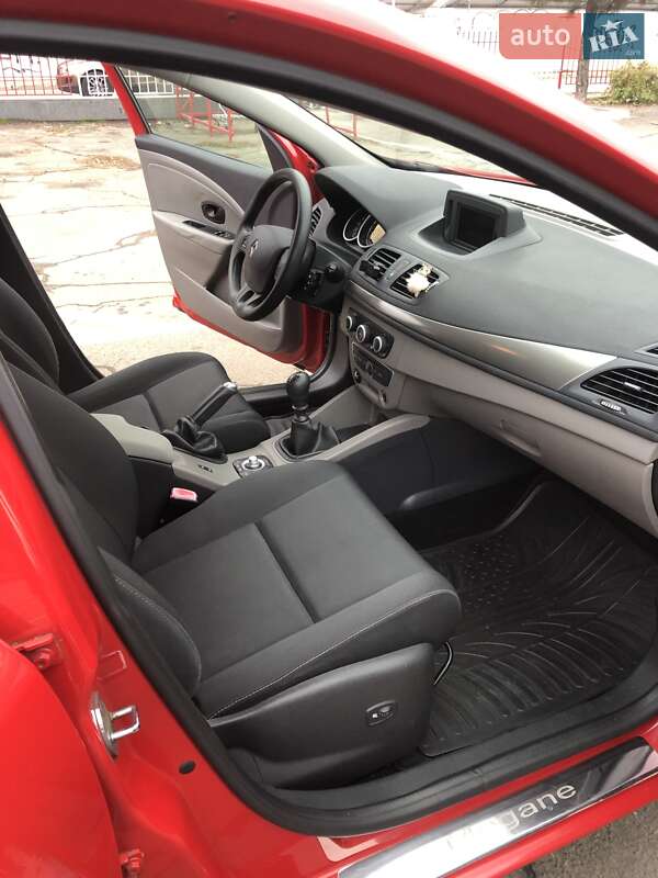 Хэтчбек Renault Megane 2011 в Одессе