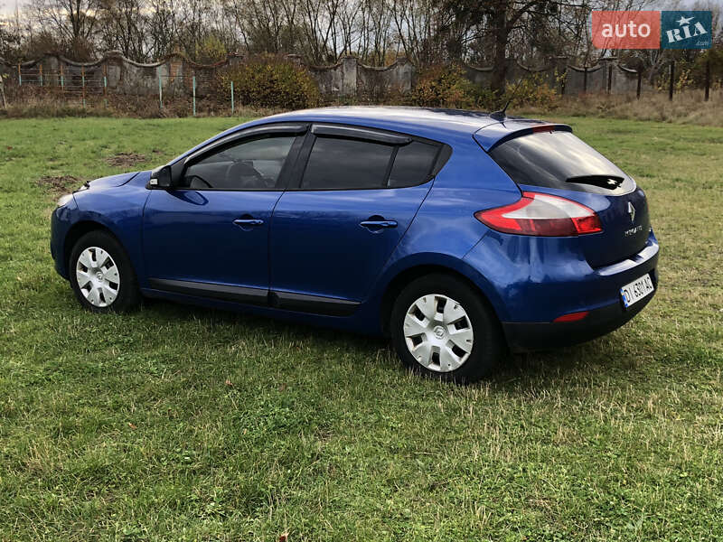 Хетчбек Renault Megane 2012 в Шептицькому фото 20 Хетчбек Renault Megane 2012 в Шептицькому