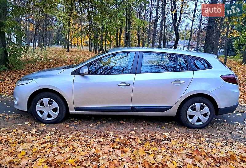 Универсал Renault Megane 2010 в Глухове