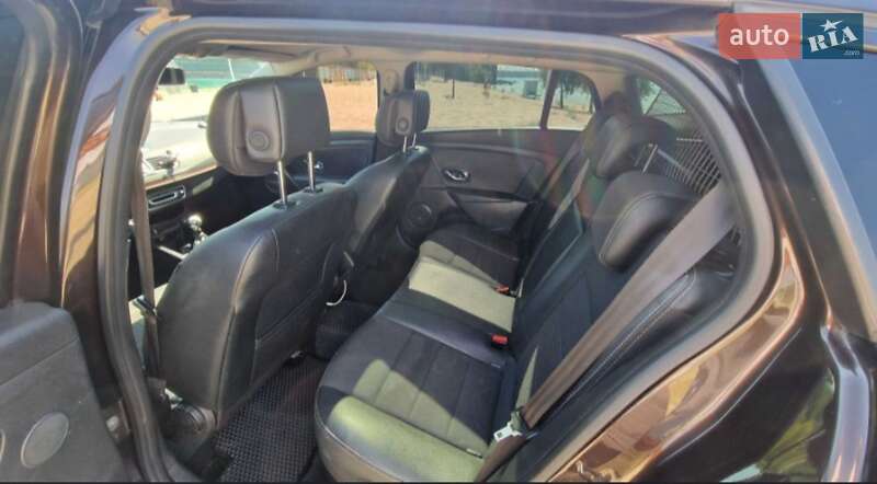 Универсал Renault Megane 2013 в Петропавловской Борщаговке