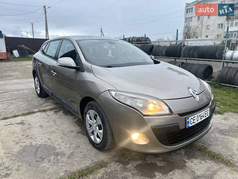 Универсал Renault Megane 2010 в Новой Ушице
